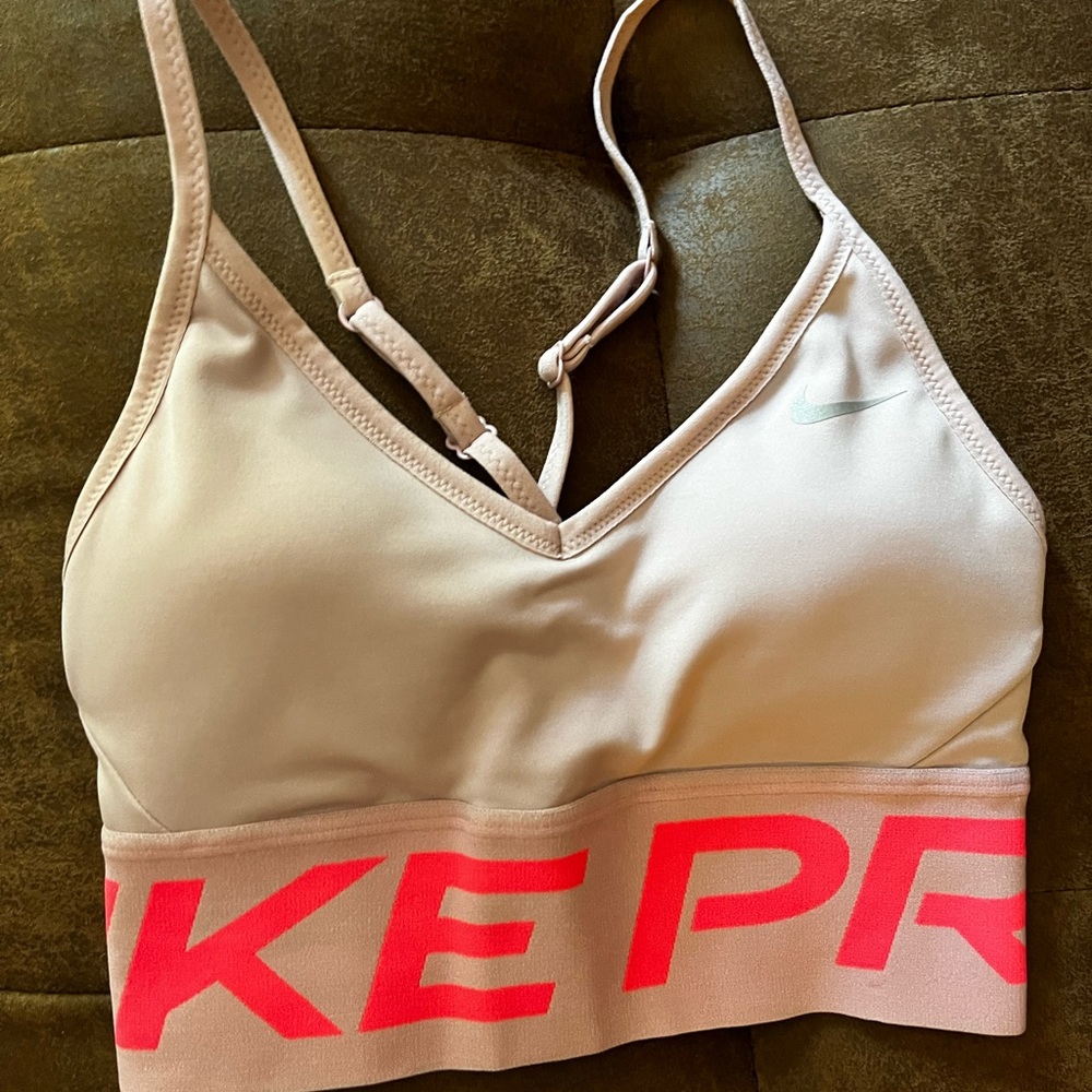 NWOT Nike Sports Bra